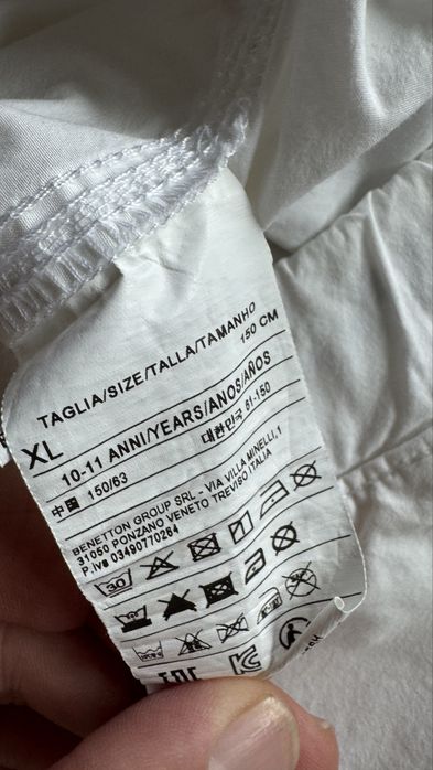 Детски къси панталони United Colors Of Benetton размер 150