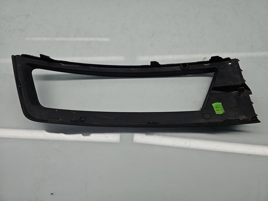 Grila proiector stanga Skoda Rapid (NH3) [Fabr 2012-2019] Fastback 5JA