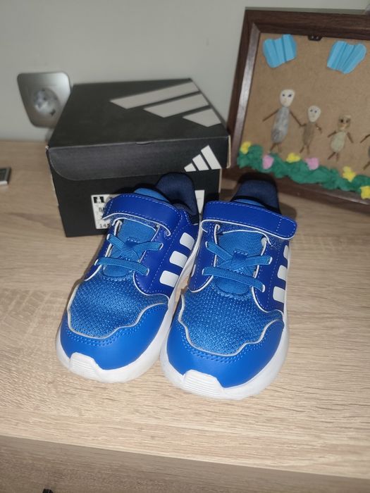 Маратонки Adidas 25