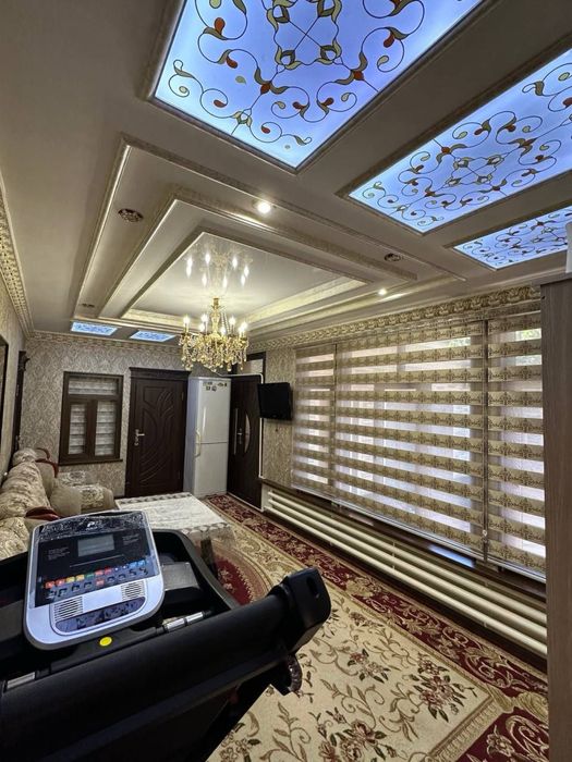 Uchaska xovli sotiladi uchtepa tumanida 4 sotix 11 ta xonasi bor