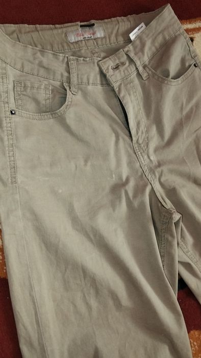 Ayol qizlar uchun yozgi jensi shim sotiladi