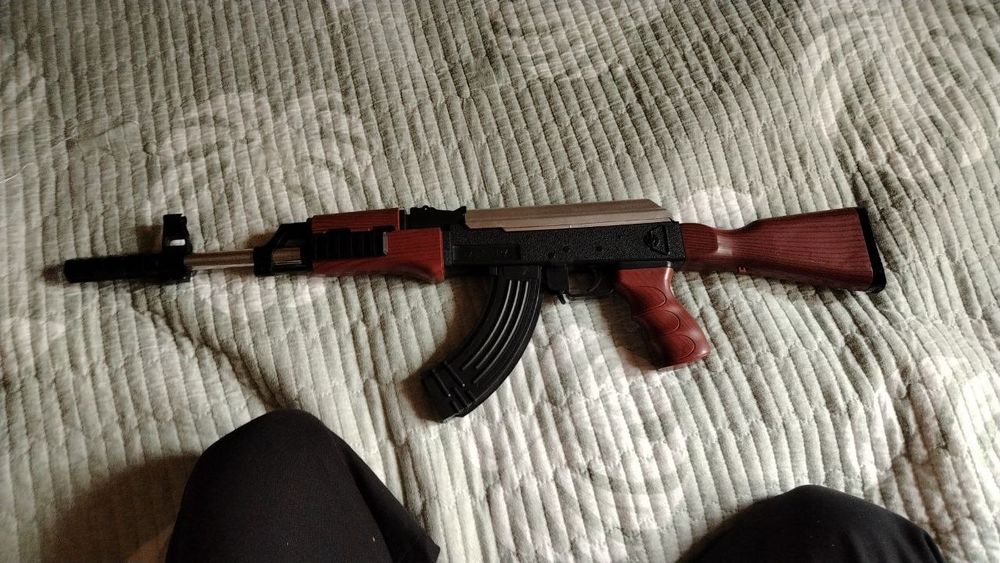 Продается игрушечный автомат