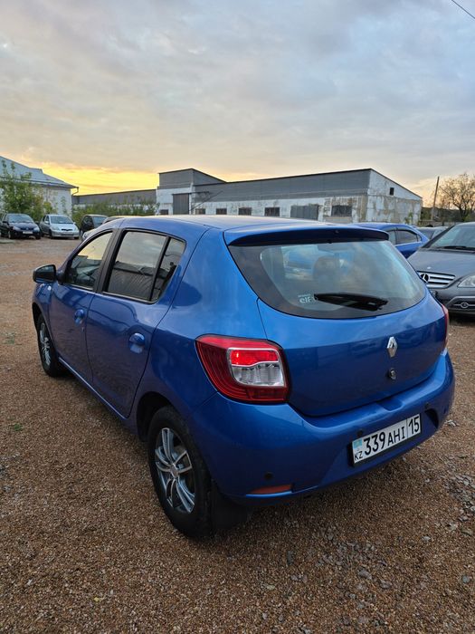 Renault  Sandero