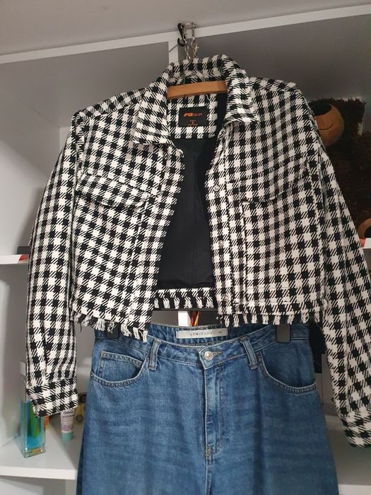 Hăinuța în carouri