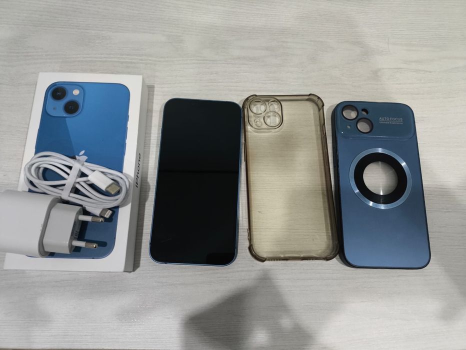 Продам Iphone 13