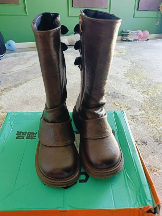 Продам детскую обувь для девочек