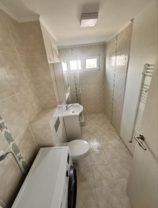 Inchiriez apartament ultracentral cu 4 camere, langa fac de arte