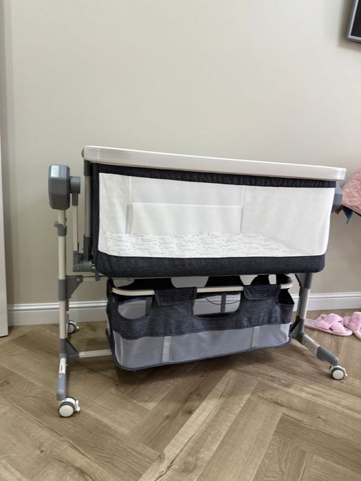 Почти новый люлька манеж!