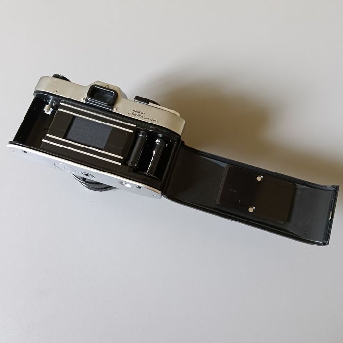 Rolleiflex SL35 + Carl Zeiss HFT 50mm 1.4 - aparat foto SLR film 35mm