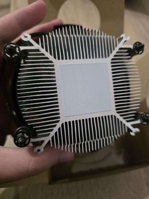 Cooler procesor AMD Wraith NOU (cu pasta termoconductoare)