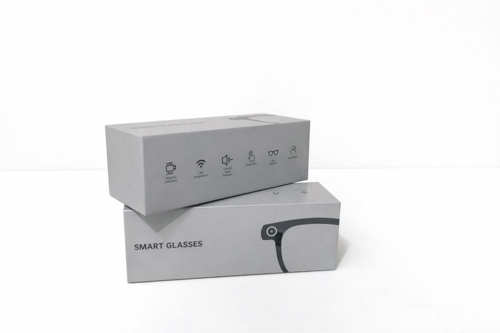 Smart glasses with AI