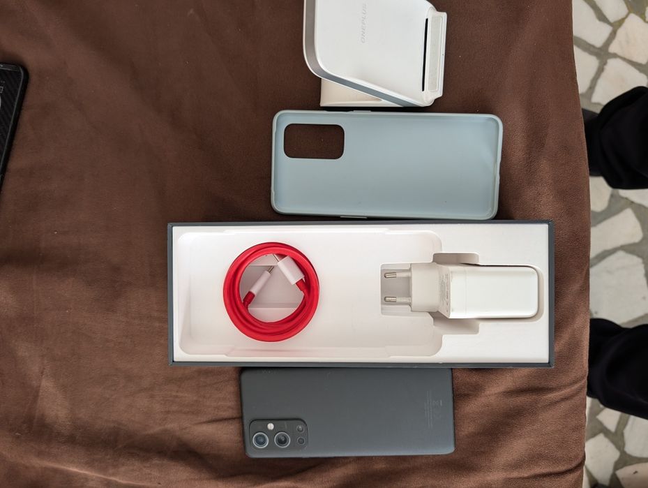 OnePlus 9 pro 256 GB