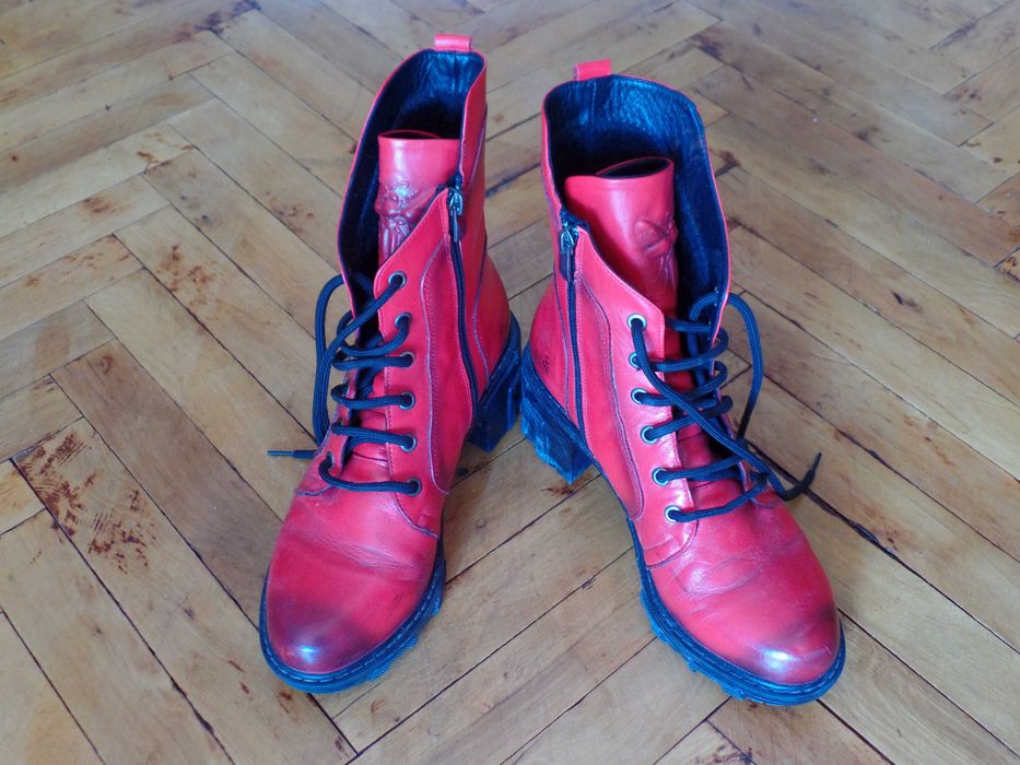 Дамски кубинки естествена кожа червени 38