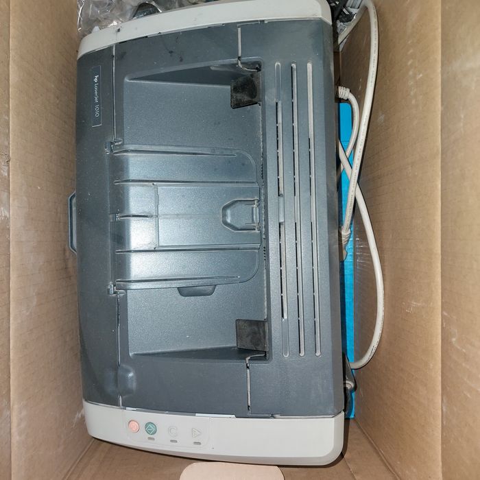 Продам принтер hp
