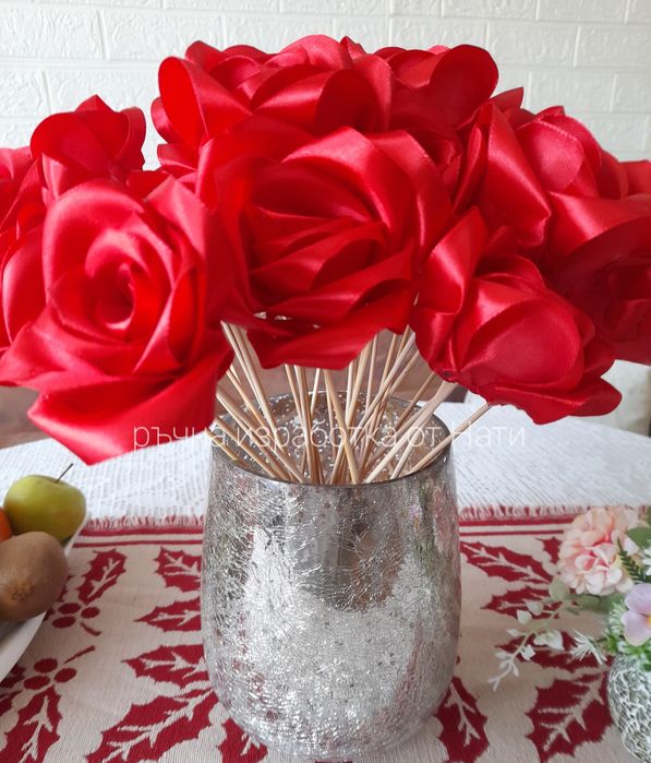 Сатенени рози за вашите проекти