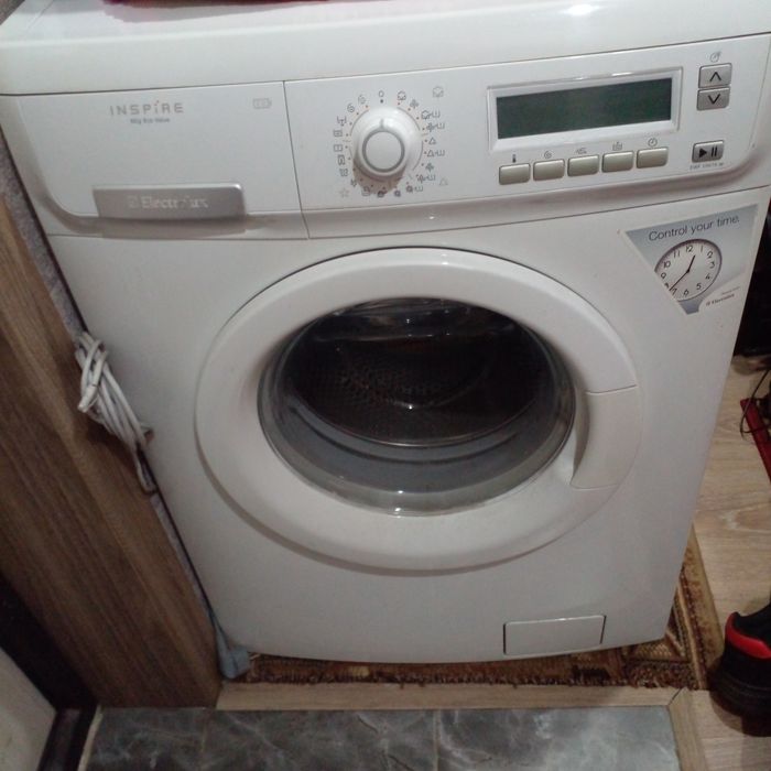 Стиральная машинка электролюкс