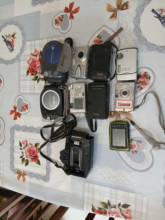 Фотоапарати''''''