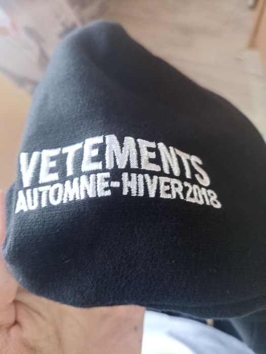 продам кофту vetements