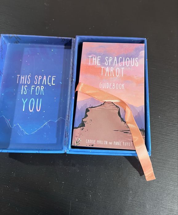 The Spacious Tarot Second Edition (2020) – Оригинал, пълен комплект