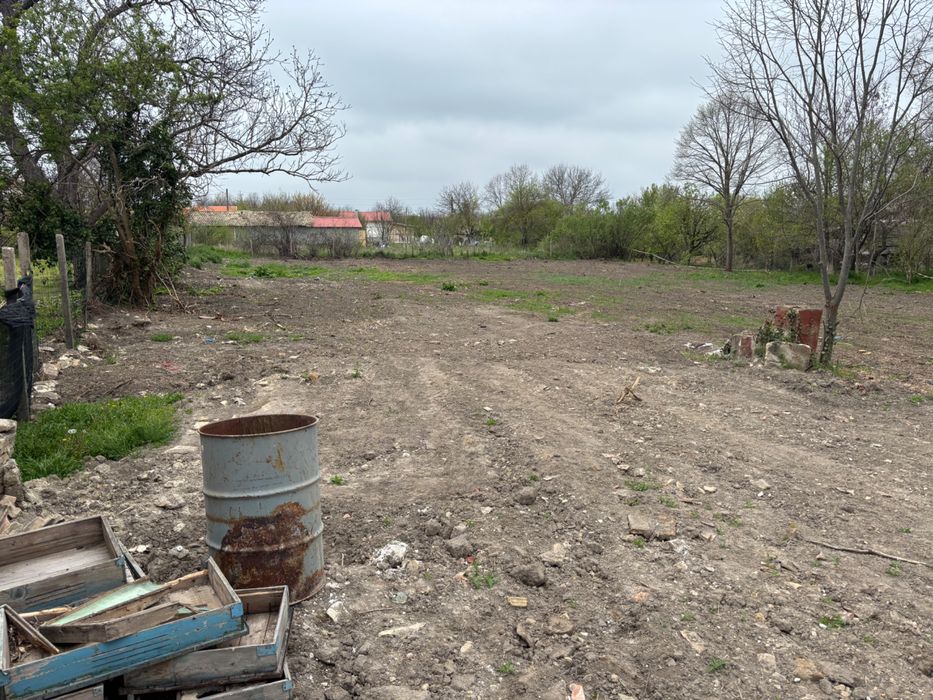 Продава се Парцел в Варна, Победа - 1449 кв.м за 19 €/кв.м - Снимка #1