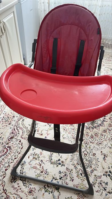 Детский стульчик для кормления