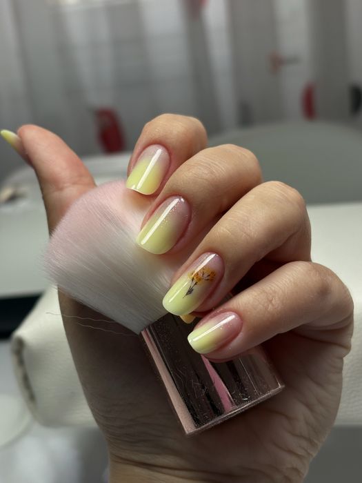 Unghii cu gel /Unghii