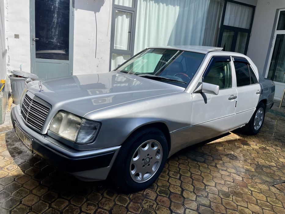 Продам Mercedes легенда ешка 124