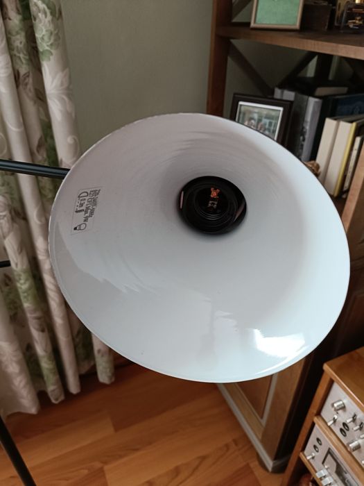 Lampă de podea cu trei brațe