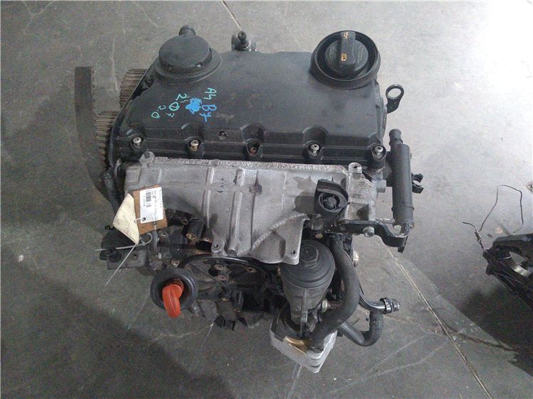Chiulasa 2.0 d audi a4 b7 an fabr. 2007