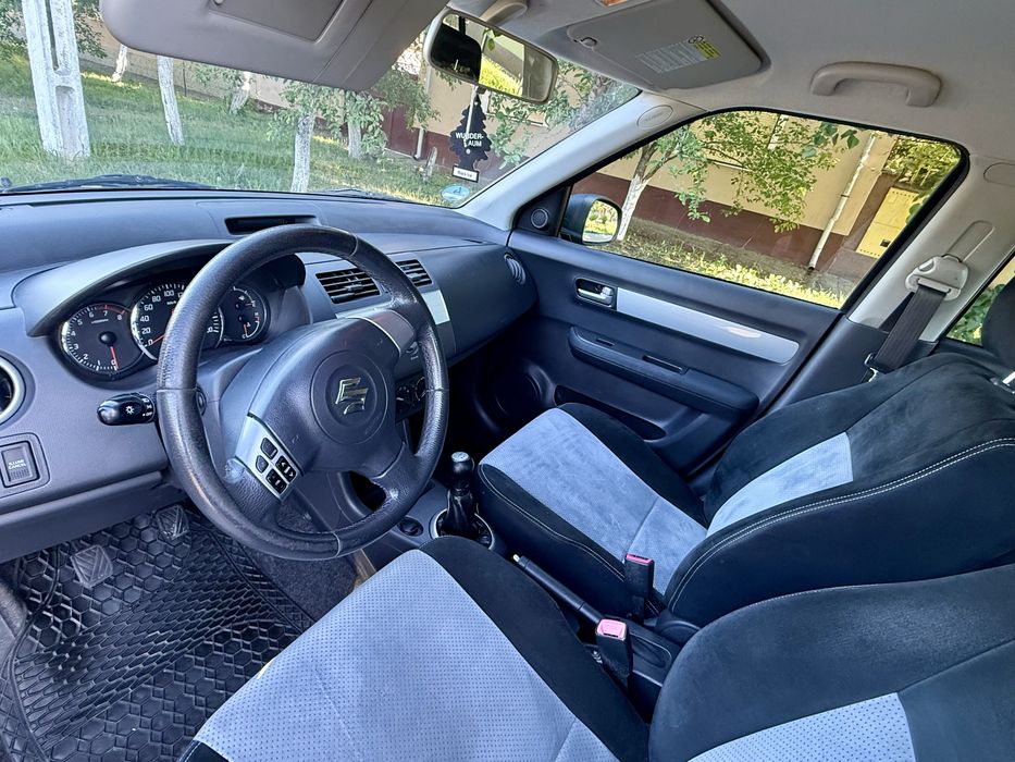 Suzuki Swift 1.3 benzina 146000 km