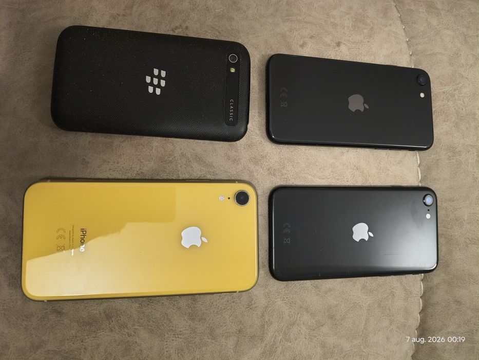 Telefoane - iPhone XR / SE  & BlackBerry Classic