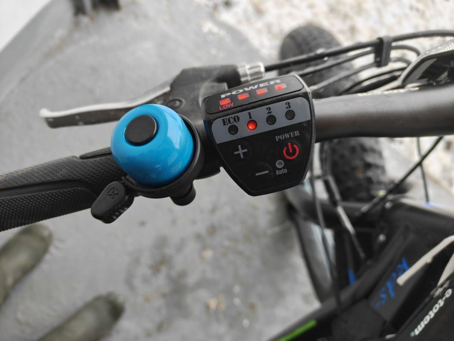 Bicicletă electeică marca E-totem, cu motor Bafang