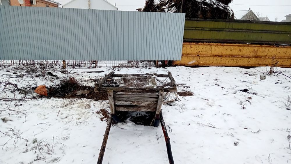 Продаю зимние сани