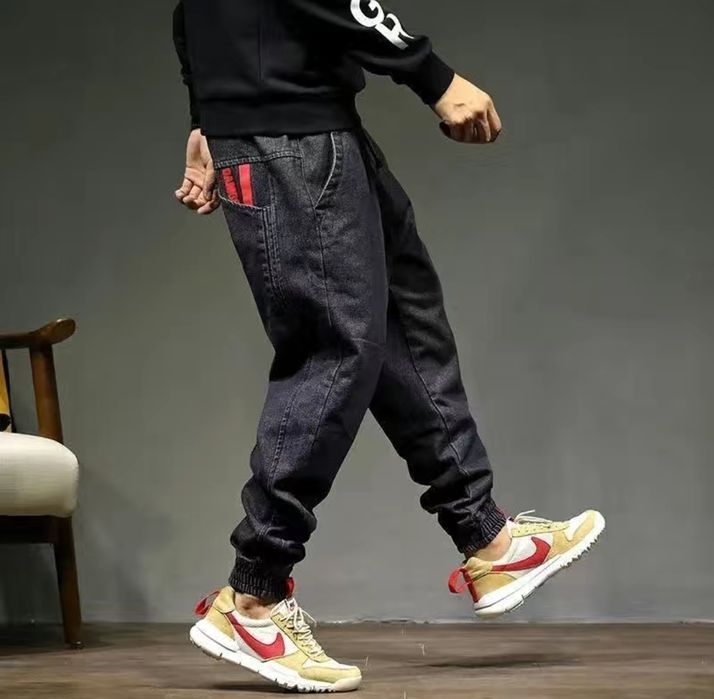 Современные джинсы