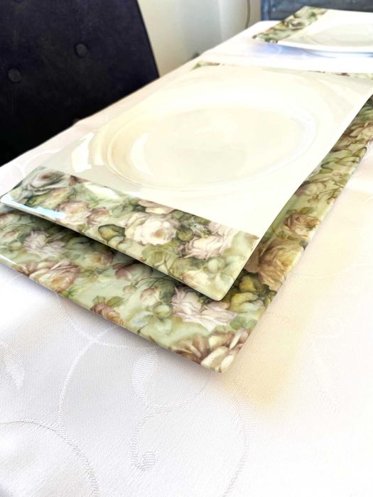 serviciu de masa 6 persoane  portelan pictat manual (24 bucati)