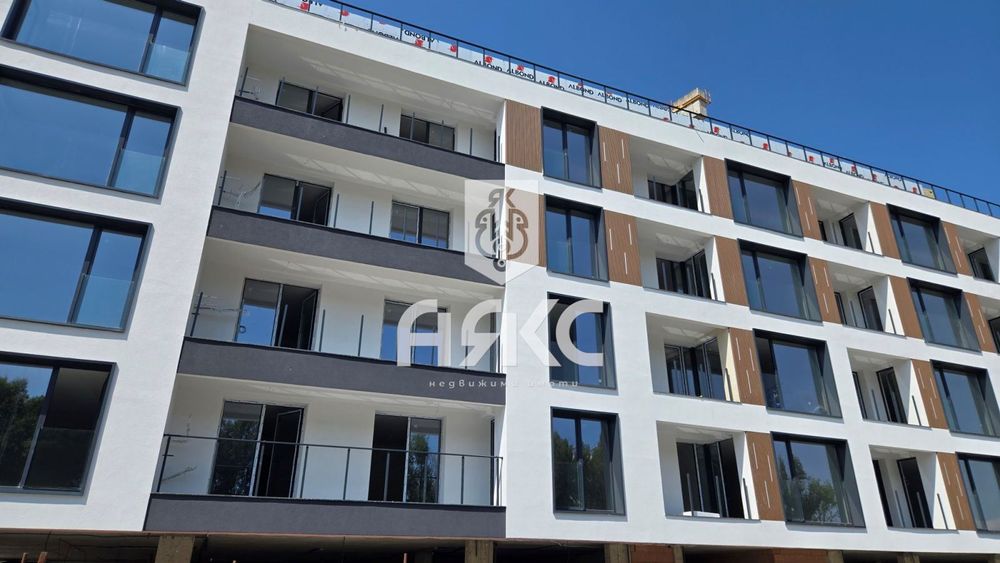 Продава се Тристаен апартамент в София, Кръстова вада - 129 кв.м за 2714 €/кв.м - Снимка #1