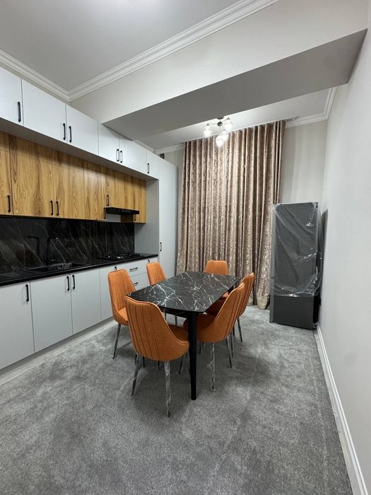 Сдается 2 комнатная квартира на БИЙ. 700 у.е.