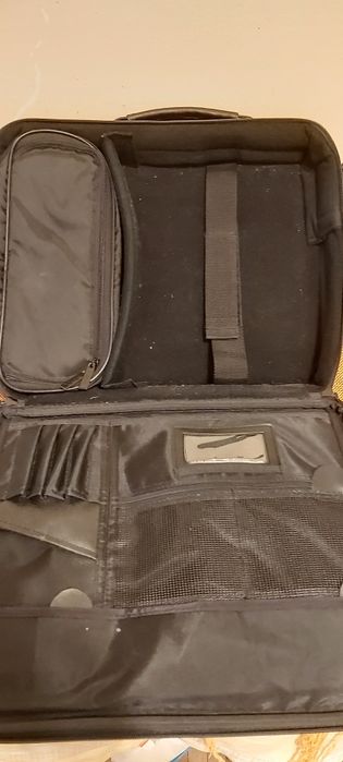 Geantă pentru laptopuri marca DELL