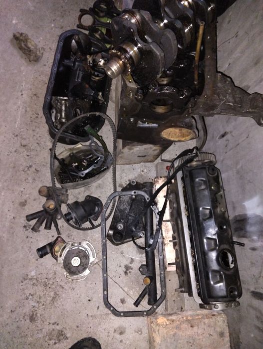 Двигатель гольф 3 1.6 абу целиком