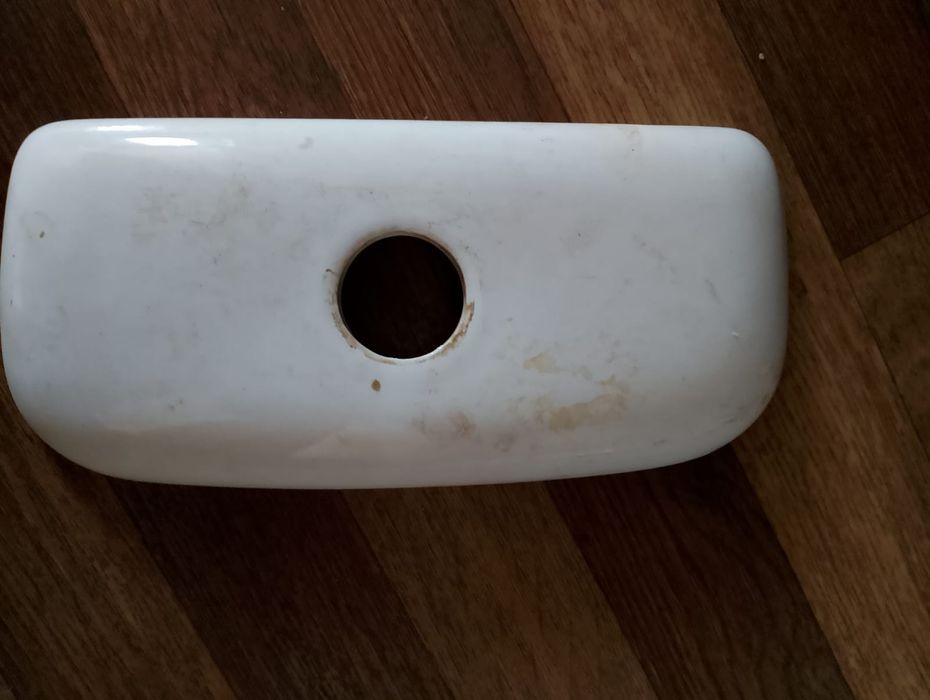 Крышка бочка унитаза