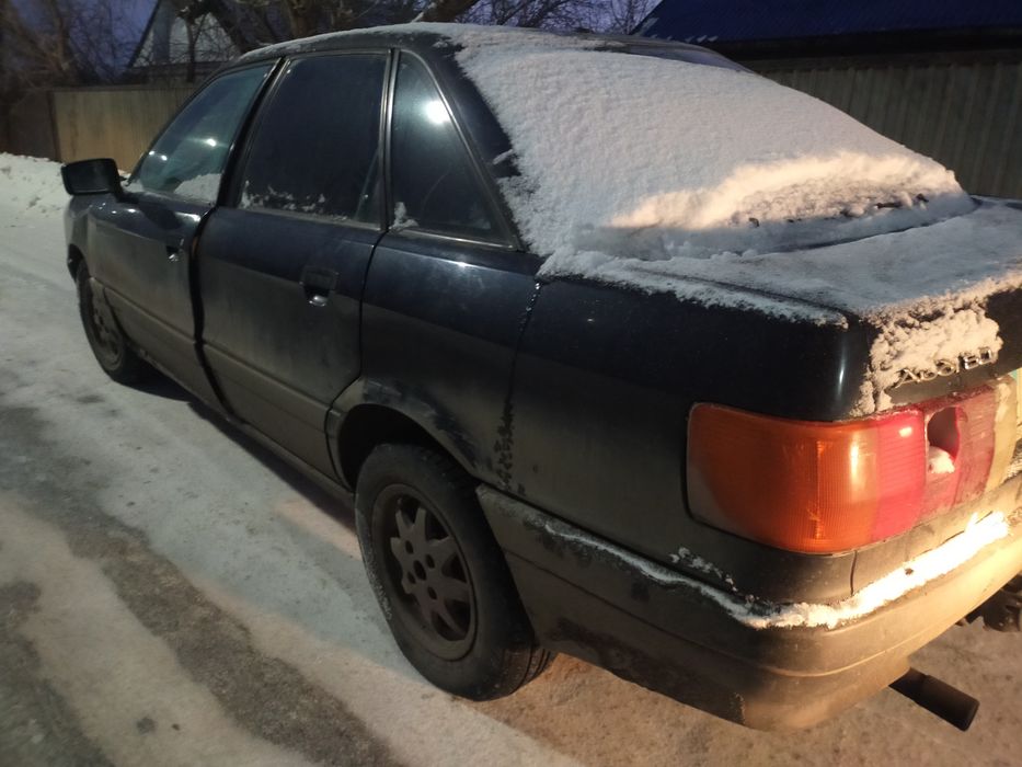 Продам Ауди 80 ездит в  г. Щучинске