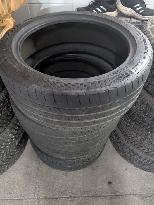 Продам летние шины Континентал
