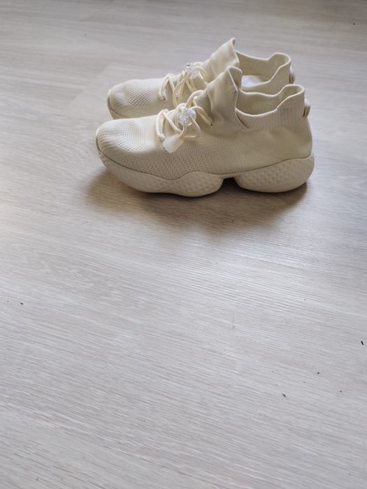 Детский обуви. Красовка и басаношки