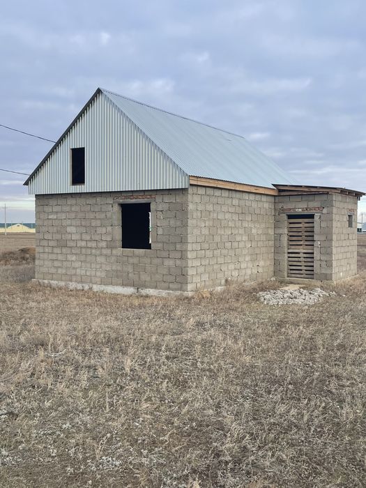 Жер телімі сатылады, недостроенный дом.