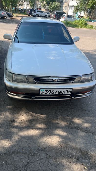 Продам атомобиль toyota