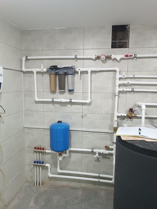 Сантехник. Отопление. Установка котла. Satehnik otoplenie. Сантехника