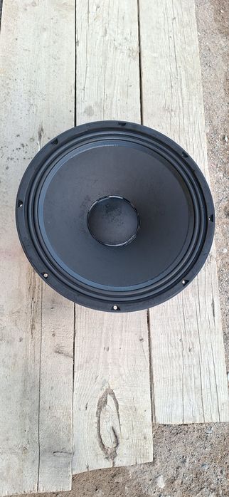 Продам динамик эстрадный 15 дюйм 40см сост идеяльный Американски