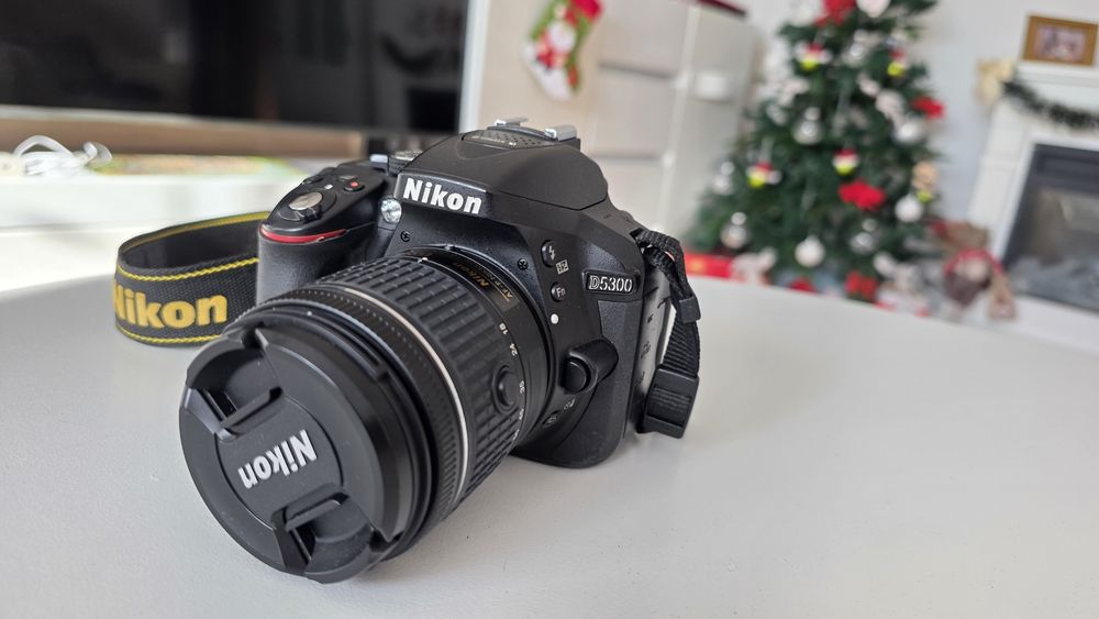 Pachet complet Nikon  2 aparate  4 obiective  blitz