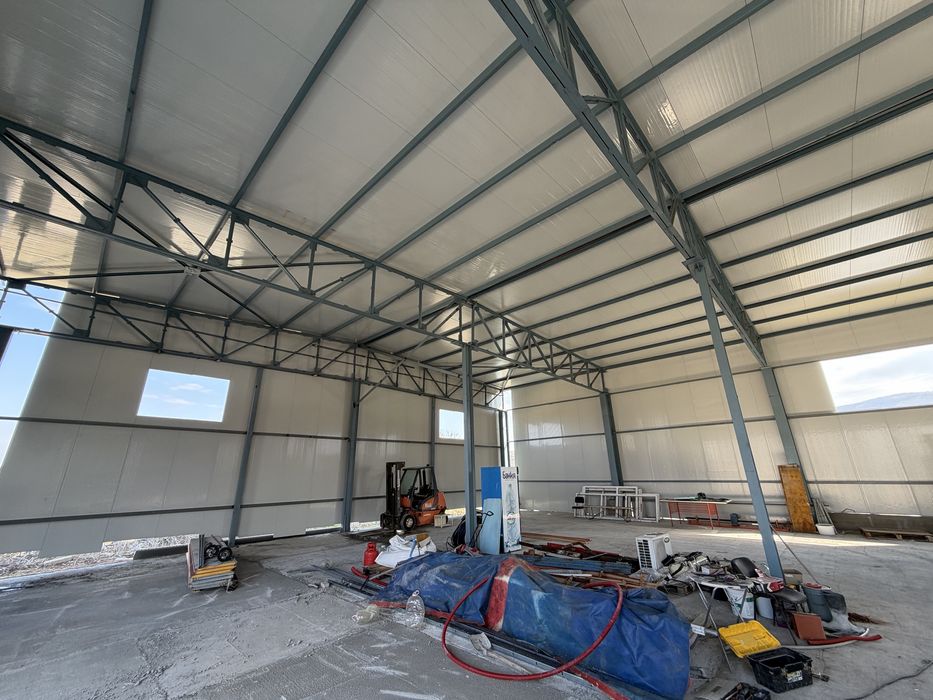 Складова база  + хале 500 квадратни метра