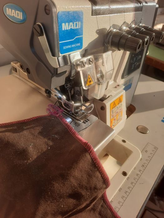 Оверлог 4нити б/у Макки в рабочем состоянии